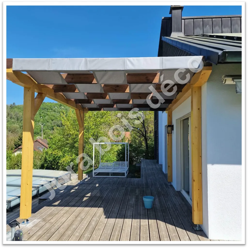 Pergola de côté.webp